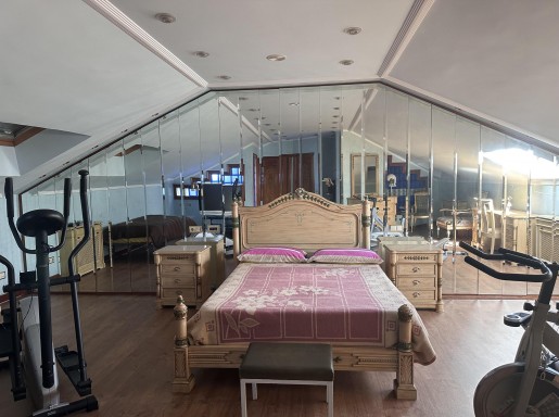 Chalet individual con pisicina