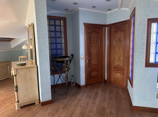 Chalet individual con pisicina