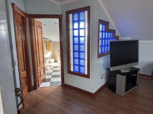 Chalet individual con pisicina