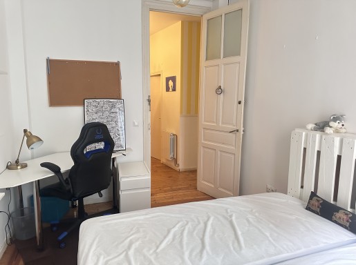 Piso en alquiler en Santander con 2 habitaciones, 1 baños y 90 m2 por 1.000 €/mes