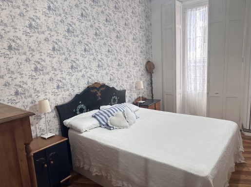 Piso en alquiler en Santander con 2 habitaciones, 1 baños y 90 m2 por 1.000 €/mes