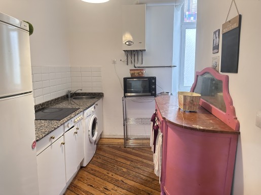 Piso en alquiler en Santander con 2 habitaciones, 1 baños y 90 m2 por 1.000 €/mes