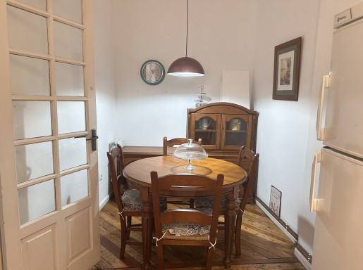 Piso en alquiler en Santander con 2 habitaciones, 1 baños y 90 m2 por 1.000 €/mes