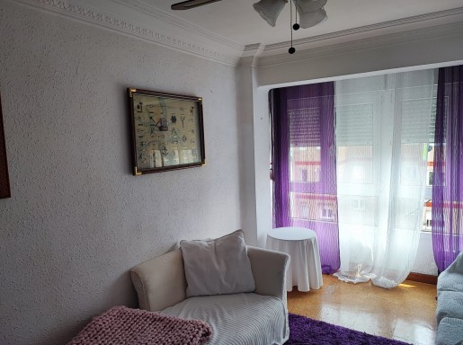 VIVENDA CON VISTAS DESPEJADAS