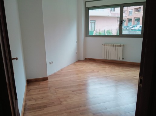 Bajo con jardin 2 haitacioes