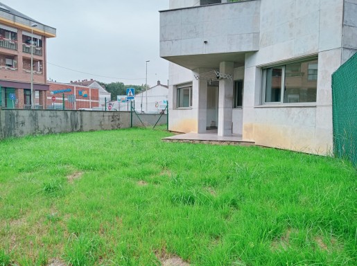 Bajo con jardin 2 haitacioes