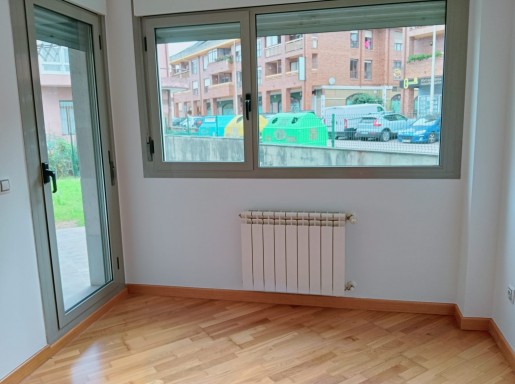 Bajo con jardin 2 haitacioes