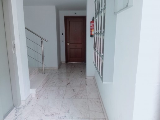 Bajo con jardin 2 haitacioes