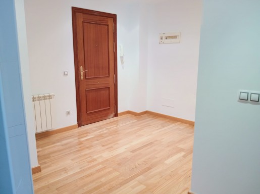 Bajo con jardin 2 haitacioes