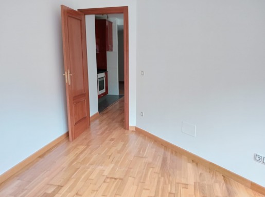 Bajo con jardin 2 haitacioes