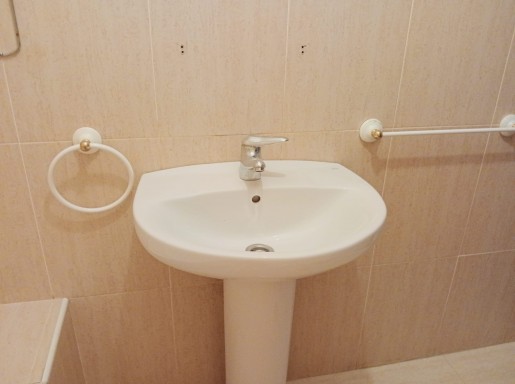 Bajo con jardin 2 haitacioes