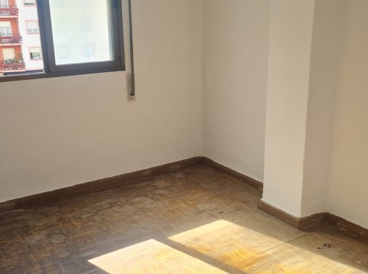 Piso 3 habitaciones ascensor