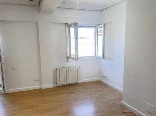 Piso con terrazas y vistas