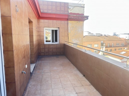 Piso con terrazas y vistas