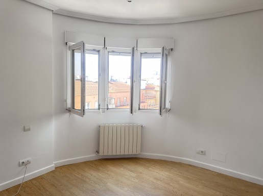 Piso con terrazas y vistas