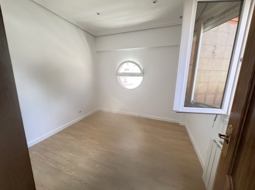 Piso con terrazas y vistas