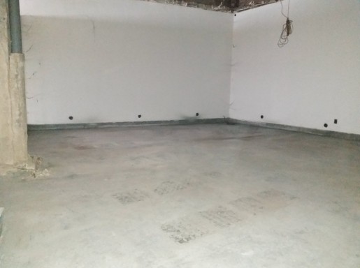 EXCELENTE LOCAL EN TORRELAVEGA