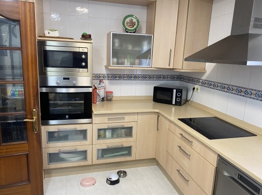 piso con garaje cerrado  