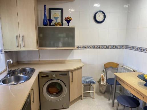 piso con garaje cerrado  