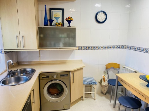 piso con garaje cerrado  