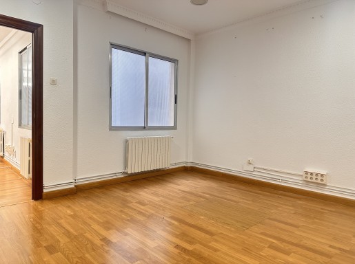 piso centro 4 habitaciones 