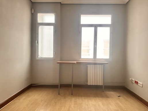 piso centro 4 habitaciones 