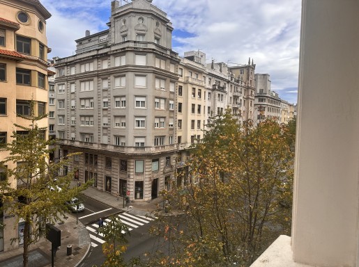 piso centro 4 habitaciones 