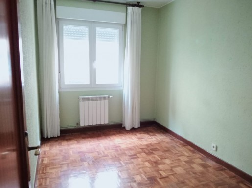 PISO LUMINOSO EN BUEN ESTADO