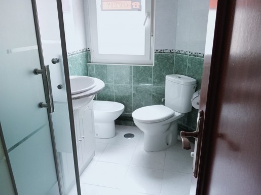 PISO LUMINOSO EN BUEN ESTADO