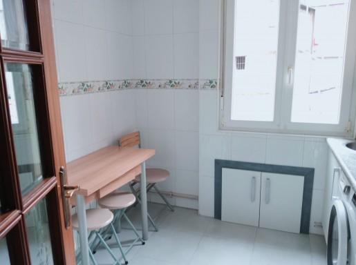 PISO LUMINOSO EN BUEN ESTADO