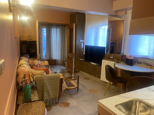 PISO REFORMADO EN PTO. CHICO.