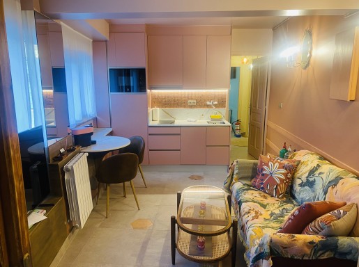 PISO REFORMADO EN PTO. CHICO.