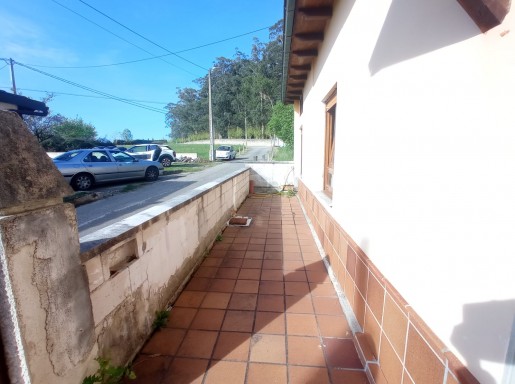 Casa para entrar con Porche 