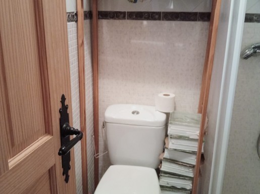 Casa piedra  garaje y jardin