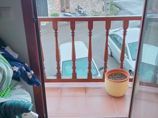 Casa piedra  garaje y jardin