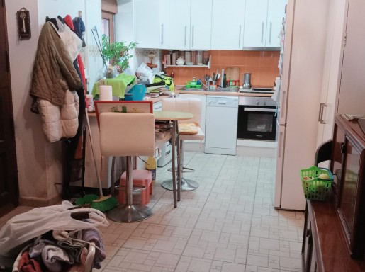 Casa piedra  garaje y jardin