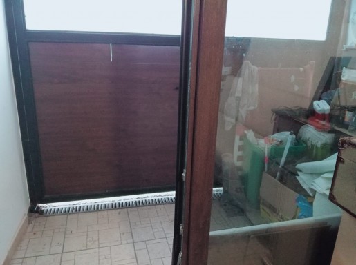 Casa piedra  garaje y jardin