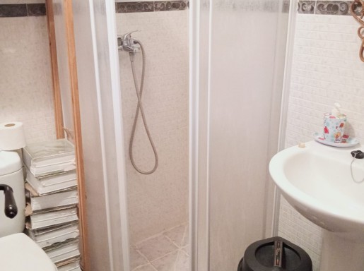 Casa piedra  garaje y jardin