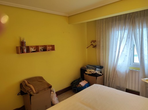 Piso amplio 3 habitaciones