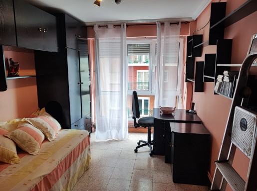 Piso amplio 3 habitaciones