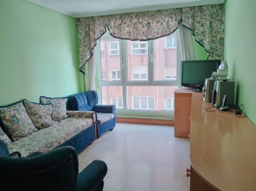 Piso amplio 3 habitaciones