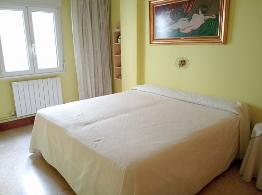 Piso amplio 3 habitaciones