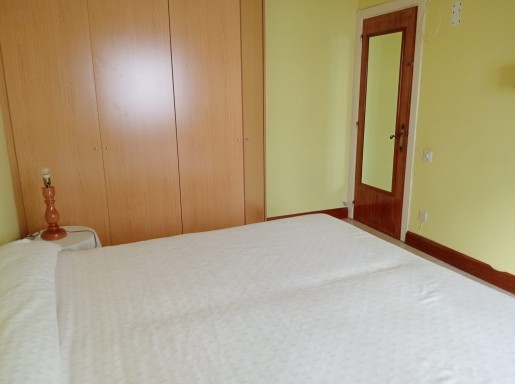 Piso amplio 3 habitaciones