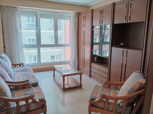 Piso amplio 3 habitaciones