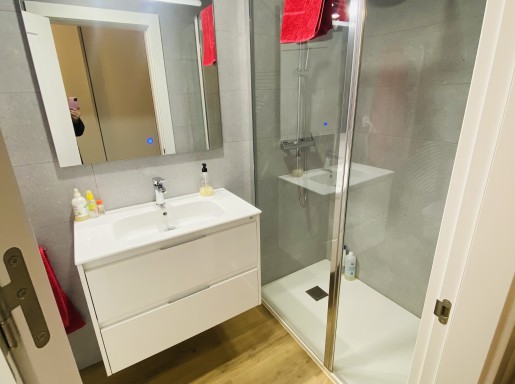 Piso 2 habitaciones 2 baños