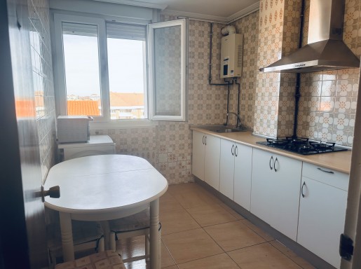 Piso en venta en Santander con 3 habitaciones, 1 baños y 100 m2 por 310.000 €