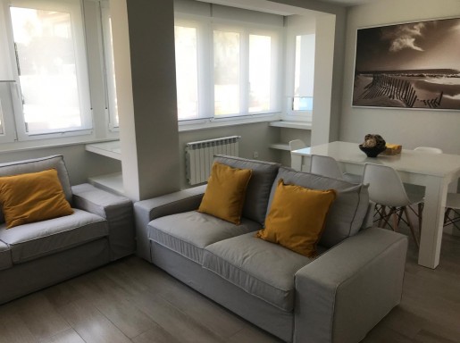 EXCELENTE VIVIENDA REFORMADA .