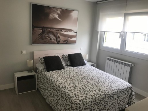 EXCELENTE VIVIENDA REFORMADA .