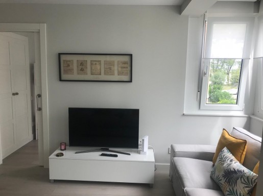 EXCELENTE VIVIENDA REFORMADA .