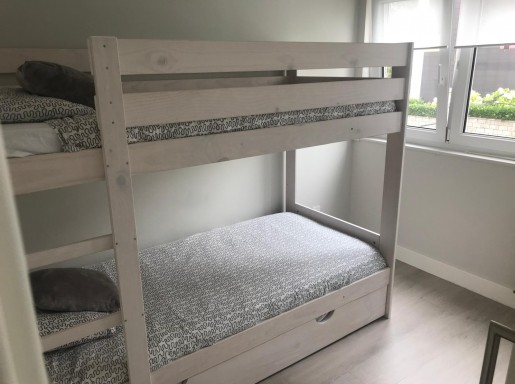 EXCELENTE VIVIENDA REFORMADA .